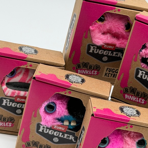 ZURU Fuggler Baby Pinkles Fuggler Keyring Plush Pink Valentine Complete Set of 6 - Picture 13 of 15